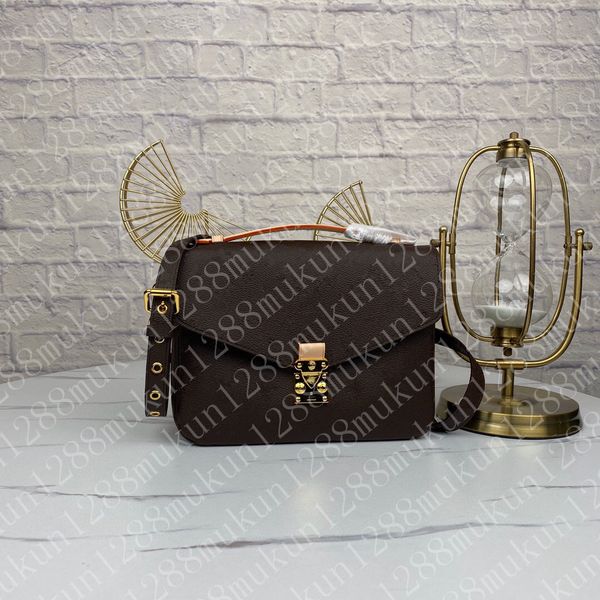 superior quality,classic fashion luxury hand bags,a variety of colors to choose from,crossbody bag,shoulder bag
superior quality,classic fashion luxury hand bags,a variety of colors to choose from,crossbody bag,shoulder bag