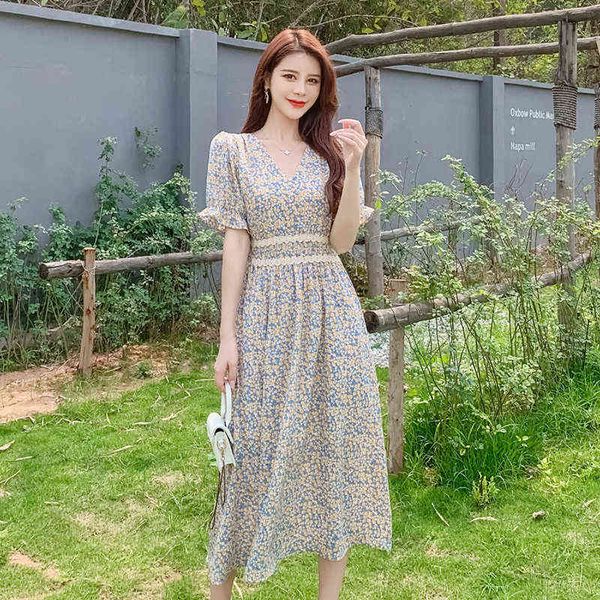 luxury dress summer gentle wind floral dresses sweet v-neck thin medium length waist a-line skirt, Black;gray
luxury dress summer gentle wind floral dresses sweet v-neck thin medium length waist a-line skirt, Black;gray