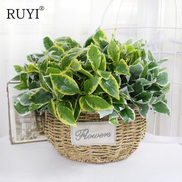 five-pronged leaf artificial green plant office study living room home decoration accessories potted craft simulation mini plant
five-pronged leaf artificial green plant office study living room home decoration accessories potted craft simulation mini plant