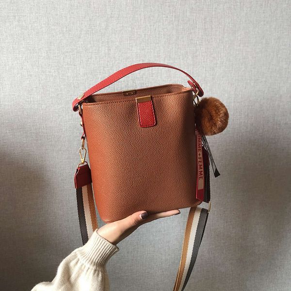 hbp fashion small 2021 new versatile women's bridal portable one shoulder messenger fashionable bucket bag
hbp fashion small 2021 new versatile women's bridal portable one shoulder messenger fashionable bucket bag