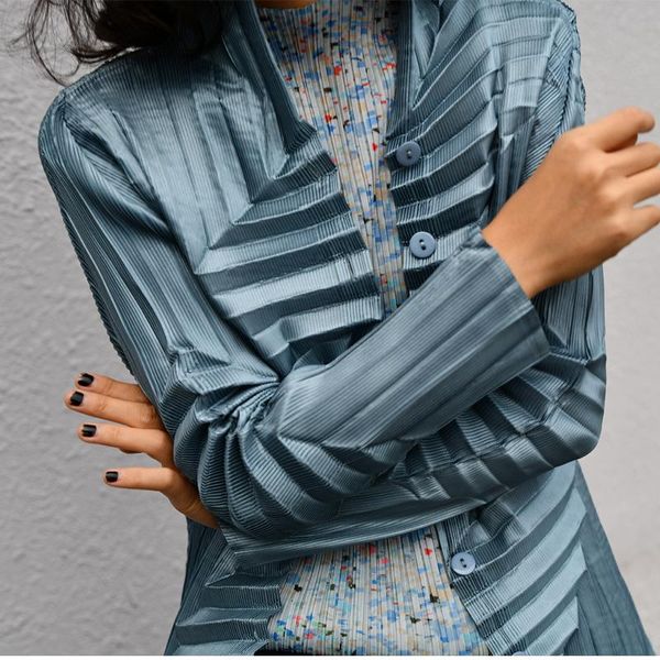 miyake style designer textured hand pleated buttons blouse shirt women tunic 2021 korean fashion plus size aesthetic clothing, White
miyake style designer textured hand pleated buttons blouse shirt women tunic 2021 korean fashion plus size aesthetic clothing, White