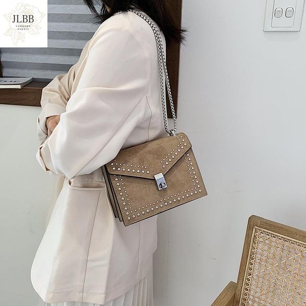 cross body scrub leather small shoulder messenger bags designer fashion chain rivet lock crossbody bag female travel mini for women
cross body scrub leather small shoulder messenger bags designer fashion chain rivet lock crossbody bag female travel mini for women