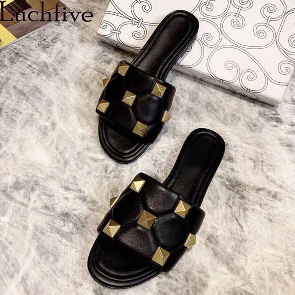 slippers rivet for women round toe diamond leather flat sole sandals female fashion beach shoes outdoor mules woman 2021, Black
slippers rivet for women round toe diamond leather flat sole sandals female fashion beach shoes outdoor mules woman 2021, Black
