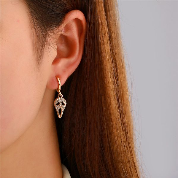 halloween face earrings charm festival grimace retro alloy crystal ear buckle women business party gift gold tassel earring jewelry accessor, Golden
halloween face earrings charm festival grimace retro alloy crystal ear buckle women business party gift gold tassel earring jewelry accessor, Golden