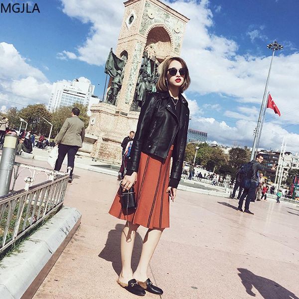 2021 spring and autumn new women's wear locomotive leather clothes women's short a large size jacket small leather jacket coats, Black 
2021 spring and autumn new women's wear locomotive leather clothes women's short a large size jacket small leather jacket coats, Black