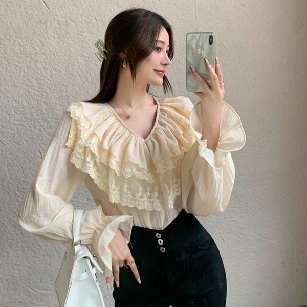 women's blouses & shirts vintage ruffles lace blouse women flare sleeve korean loose elegant spring v-neck casual apricot z073, White
women's blouses & shirts vintage ruffles lace blouse women flare sleeve korean loose elegant spring v-neck casual apricot z073, White