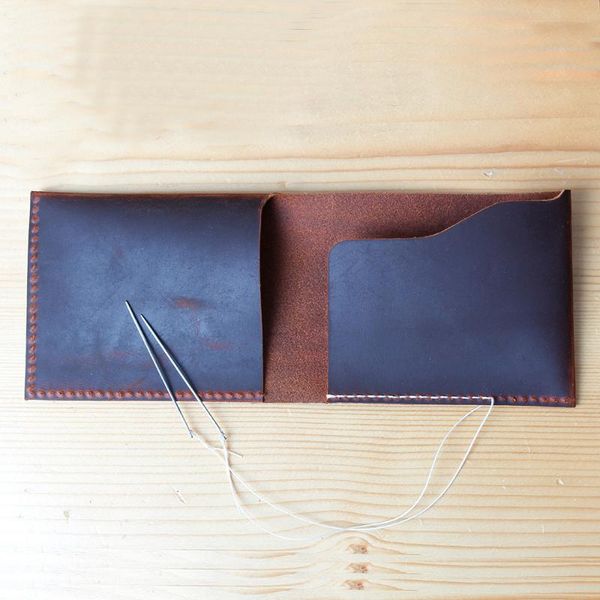 wallets handmade genuine leather minimalist wallet men designer hand stitch slim small for carteras retro male, Red;black
wallets handmade genuine leather minimalist wallet men designer hand stitch slim small for carteras retro male, Red;black