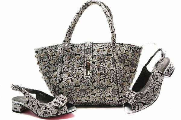 rose sier shoe bag set fish mouth middle heel shoes with large leisure daily versatile suit
rose sier shoe bag set fish mouth middle heel shoes with large leisure daily versatile suit