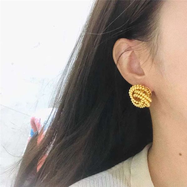 hbp fashion korean style gold temperament winding round bead fashionable personality twist earrings female, Silver
hbp fashion korean style gold temperament winding round bead fashionable personality twist earrings female, Silver