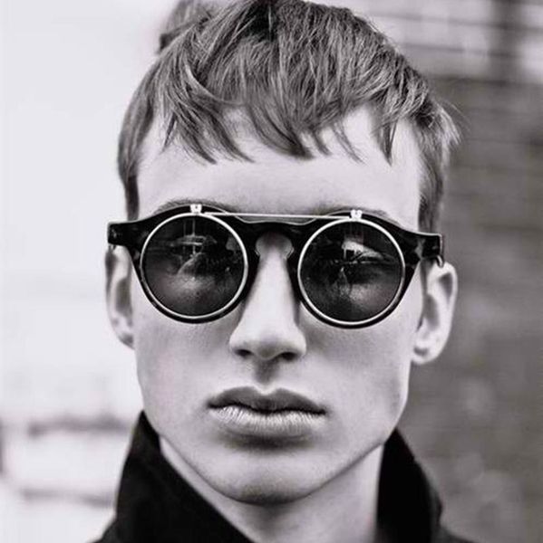 sunglasses 2021 fashion vintage round steampunk flip up classic double layer clamshell design sun glasses, White;black
sunglasses 2021 fashion vintage round steampunk flip up classic double layer clamshell design sun glasses, White;black