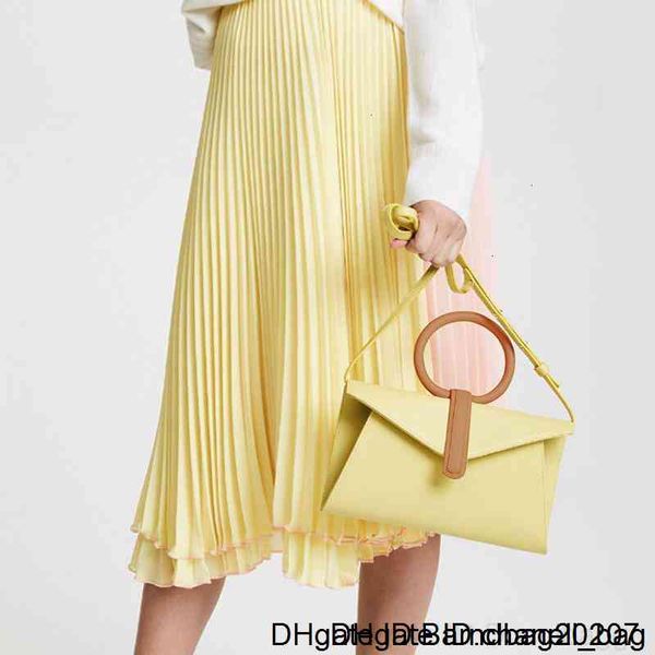 brand charm2019 yuko summer quiet ring candy color handbag single shoulder messenger genuine leather small pocket believe occlusive wrap 8
brand charm2019 yuko summer quiet ring candy color handbag single shoulder messenger genuine leather small pocket believe occlusive wrap 8
