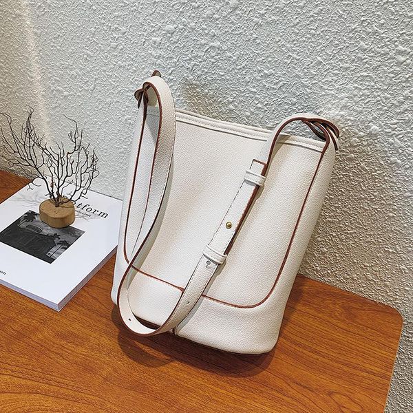 evening bags retro pu leather bucket for women 2021 female shoulder bag designer lady handbags sac femme crossbody bolos mujer
evening bags retro pu leather bucket for women 2021 female shoulder bag designer lady handbags sac femme crossbody bolos mujer