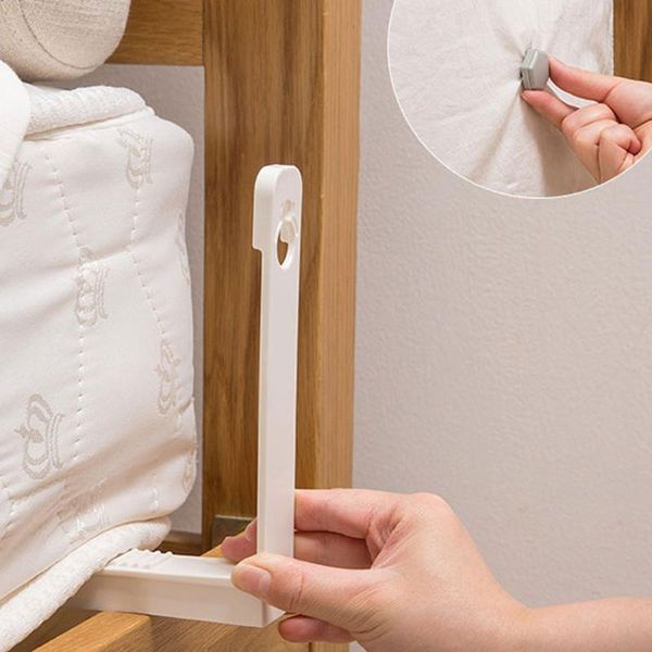 bag clips quilt sheet holder single cover fixed non-slip household bed angle buckle gadgets
bag clips quilt sheet holder single cover fixed non-slip household bed angle buckle gadgets