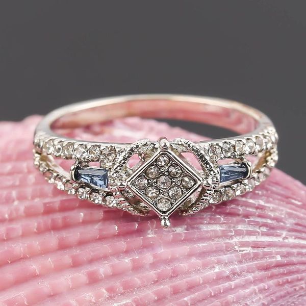 wedding rings elegant lady silver color fashion women engagement bands jewelry for cz, Slivery;golden
wedding rings elegant lady silver color fashion women engagement bands jewelry for cz, Slivery;golden