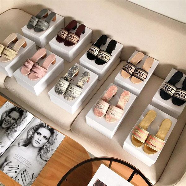 slippers sandals women's summer retro embroidery letter one word middle heel fashion thick women, Black
slippers sandals women's summer retro embroidery letter one word middle heel fashion thick women, Black