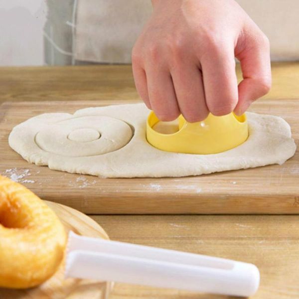baking & pastry tools creative diy donut mold cake bread cutter maker decorating desserts supplies kitchen tool
baking & pastry tools creative diy donut mold cake bread cutter maker decorating desserts supplies kitchen tool