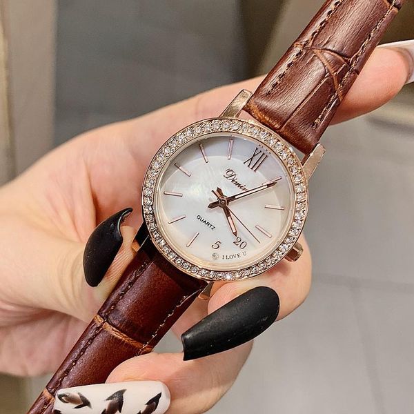 wristwatches 2021 fashion women wristwatch girls timepiece alloy quartz watches luxury leather strap waterproof ladies wrist watch, Slivery;brown
wristwatches 2021 fashion women wristwatch girls timepiece alloy quartz watches luxury leather strap waterproof ladies wrist watch, Slivery;brown