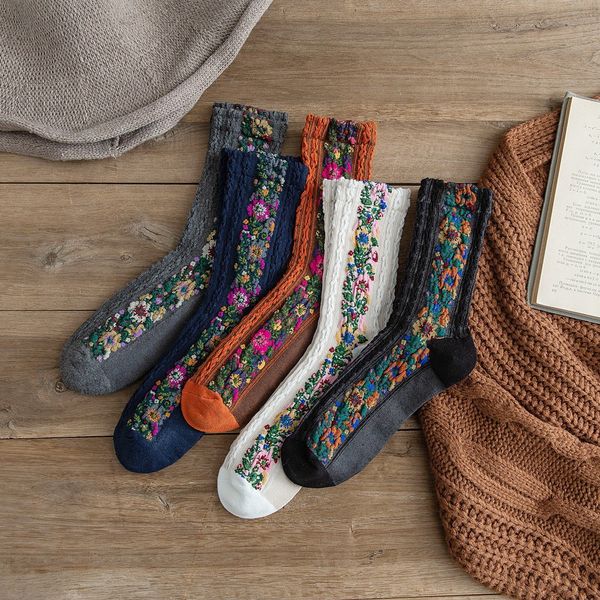 new retro ethnic style women socks with flower casual comfortable ladies funny cute spring autumn cotton girls crew sox gifts, Black;white
new retro ethnic style women socks with flower casual comfortable ladies funny cute spring autumn cotton girls crew sox gifts, Black;white