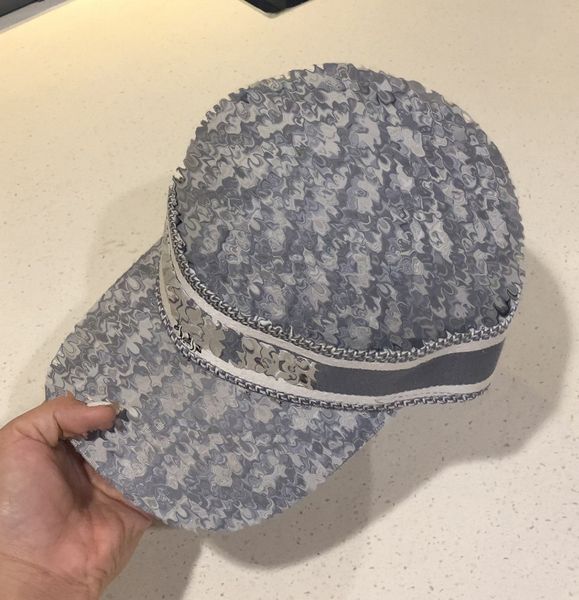 baseball cap luxurys designers hat men's and women's street hip hop fashion sports sun caps 3 colors good, Blue;gray
baseball cap luxurys designers hat men's and women's street hip hop fashion sports sun caps 3 colors good, Blue;gray