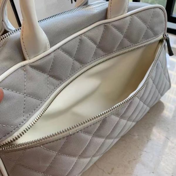 vintage classic yoga sport bag travel bag canvas case shopping beach case good quality fashion lady bag with dust paper case
vintage classic yoga sport bag travel bag canvas case shopping beach case good quality fashion lady bag with dust paper case
