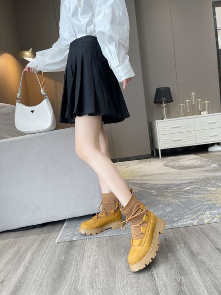 patent calfskin martin boots womens plaid tweed platform flat ankle boot black white brown leather gingham lace-up winter shoes high quality
patent calfskin martin boots womens plaid tweed platform flat ankle boot black white brown leather gingham lace-up winter shoes high quality