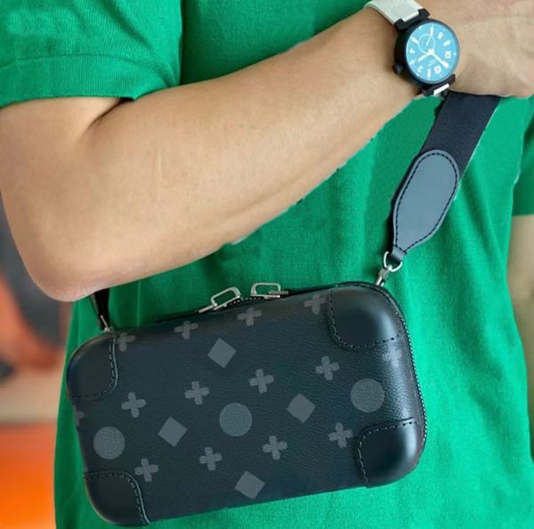 2021 designer handbag cosmotic bags fashion men's and women's leather printed adjustable messenger shoulder bagss mini suitcase sq
2021 designer handbag cosmotic bags fashion men's and women's leather printed adjustable messenger shoulder bagss mini suitcase sq