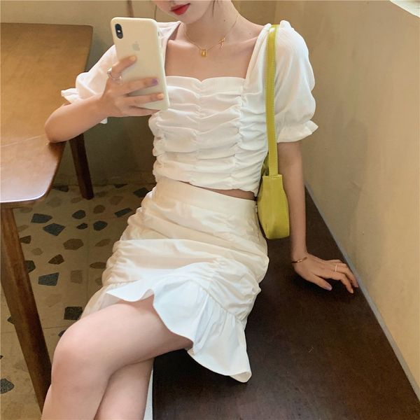 lazer lady suit will see 2021 new square collar fold thin short + skirt two pieces set ls83, Black;gray
lazer lady suit will see 2021 new square collar fold thin short + skirt two pieces set ls83, Black;gray