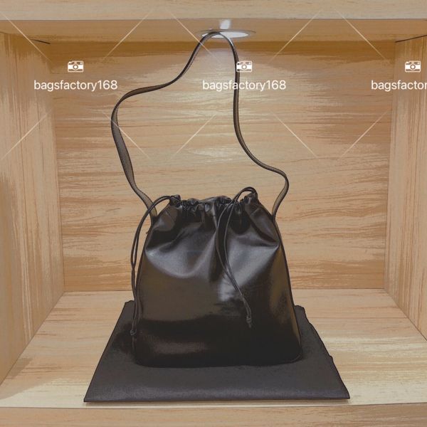 women luxury design drawstring canvas bag resort style patchwork shoulder bags vintage bucket package simple versatile light handbag
women luxury design drawstring canvas bag resort style patchwork shoulder bags vintage bucket package simple versatile light handbag