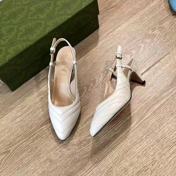 2021 brand women shoes gladiator leather womens sandal fine heel highs heeled fashion letter cloth womanlarge size 34-42, Black
2021 brand women shoes gladiator leather womens sandal fine heel highs heeled fashion letter cloth womanlarge size 34-42, Black