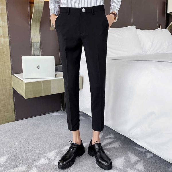 spring men suit pants wedding dress pants crown embroidery casual business office social trousers pantalon homme classique 210527, White;black
spring men suit pants wedding dress pants crown embroidery casual business office social trousers pantalon homme classique 210527, White;black