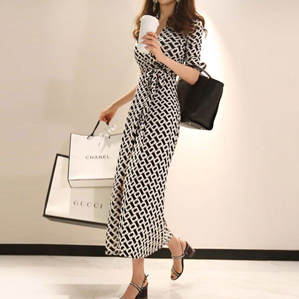 new 2021 plus print summer evening long vintage party oversize short sleeve beach women es robe vestido prom 841c, Black;gray
new 2021 plus print summer evening long vintage party oversize short sleeve beach women es robe vestido prom 841c, Black;gray