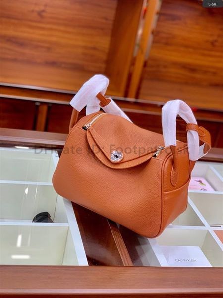 handbag women luxurys designers bags 2021 crossbody bag lindy hobos scarf and horse ribbons purse zhouzhoubao123
handbag women luxurys designers bags 2021 crossbody bag lindy hobos scarf and horse ribbons purse zhouzhoubao123