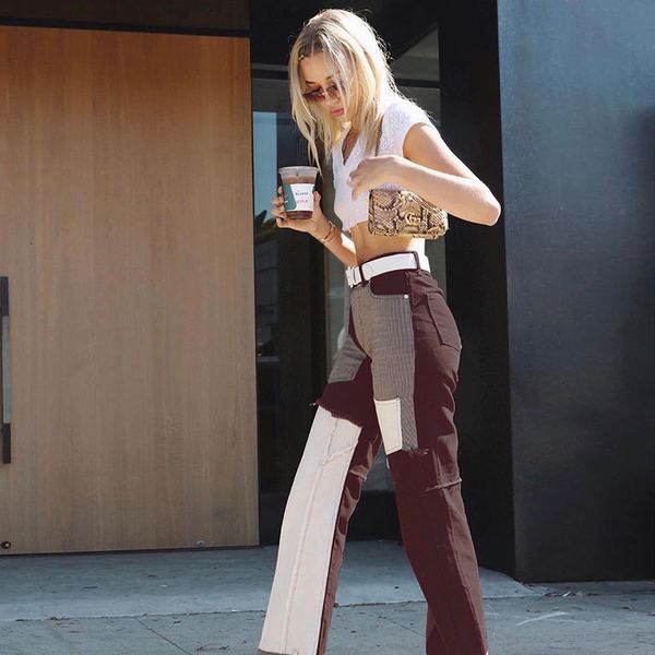 2021 new color matching jeans winter high waist fashion joker contrast straight pants trousers streetwear women c1fs, Black;white
2021 new color matching jeans winter high waist fashion joker contrast straight pants trousers streetwear women c1fs, Black;white
