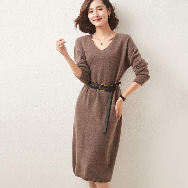casual dresses 100% pure wool dress 2021 autumn and winter women's v-neck pullover long skirt warm knitted female jacket oversize, Black;gray
casual dresses 100% pure wool dress 2021 autumn and winter women's v-neck pullover long skirt warm knitted female jacket oversize, Black;gray
