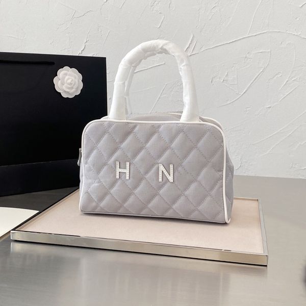 95s paris new model rhombic grid bags canvas bowling handbags women shoulder bag fashion brand diamond lattice oxford messenger clutch
95s paris new model rhombic grid bags canvas bowling handbags women shoulder bag fashion brand diamond lattice oxford messenger clutch