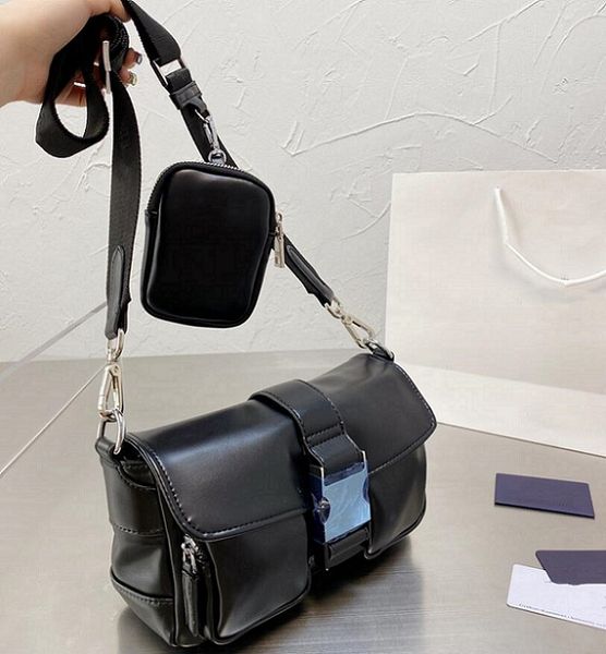 2021 fashion leisure shoulder bags man women messenger bag temperament handbags small totes leather crossbody waterproof
2021 fashion leisure shoulder bags man women messenger bag temperament handbags small totes leather crossbody waterproof