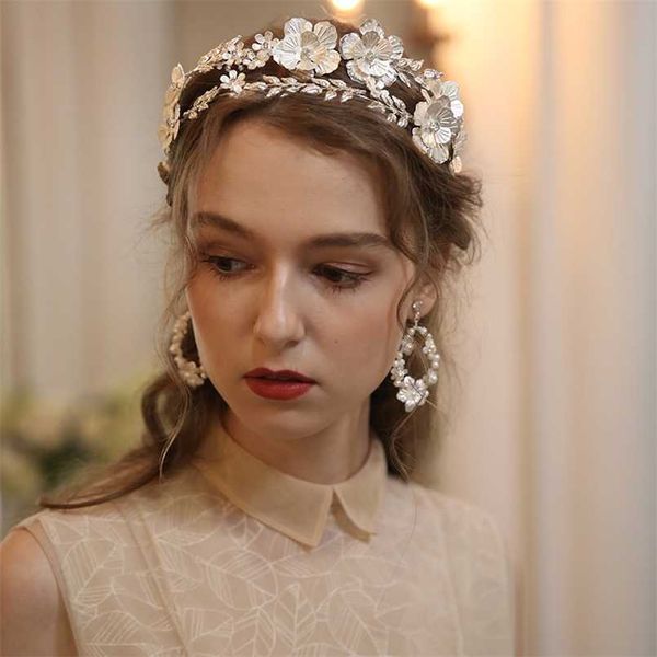 big floral bridal crown hair tiara silver color leaf wedding headpiece handmade women party prom band jewelry 211019
big floral bridal crown hair tiara silver color leaf wedding headpiece handmade women party prom band jewelry 211019