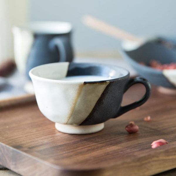 mugs japanse stijl vintage keramische mok handgemaakte grof aardewerk koffiekopje creatieve cafe drinkware melk thee cup home decor
mugs japanse stijl vintage keramische mok handgemaakte grof aardewerk koffiekopje creatieve cafe drinkware melk thee cup home decor
