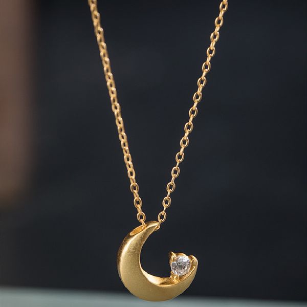925 silver plated real gold necklace female 2021 fashion ins cold wind temperament crescent zircon pendant jewelry
925 silver plated real gold necklace female 2021 fashion ins cold wind temperament crescent zircon pendant jewelry