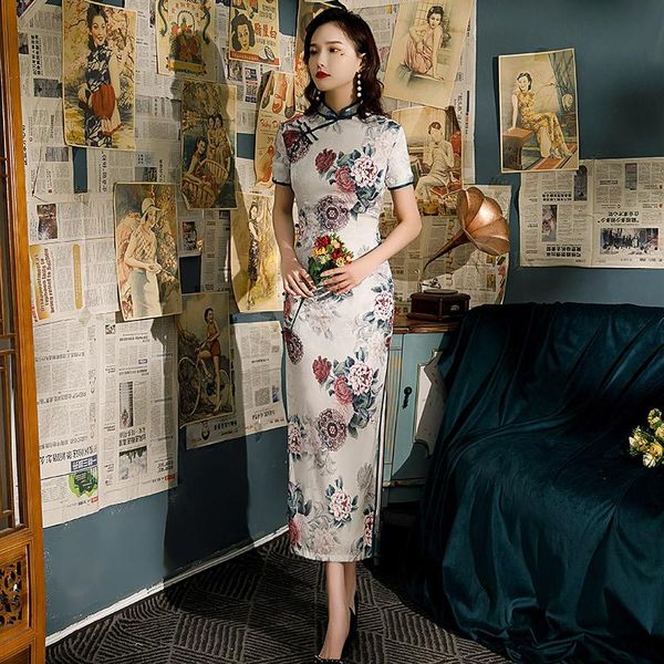 spring summer female chinese elegant flower printed mandarin collar cheongsam handmade button qipao traditional clothing, Red
spring summer female chinese elegant flower printed mandarin collar cheongsam handmade button qipao traditional clothing, Red