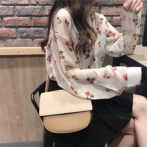 women's swimwear spring and summer 2021 versatile girl student korean loose floral small fresh chiffon shirt sunscreen fashion, White;black
women's swimwear spring and summer 2021 versatile girl student korean loose floral small fresh chiffon shirt sunscreen fashion, White;black