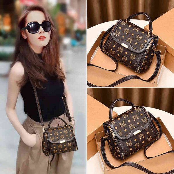 2022 factory wholesale xiaofang female trendy korean fashion s net red simple one shoulder small messenger bag
2022 factory wholesale xiaofang female trendy korean fashion s net red simple one shoulder small messenger bag