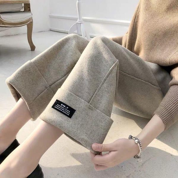 women's pants & capris women 2021 autumn winter fashion woolen female straight thick warm trousers ladies casual ankle-length wool a625, Black;white
women's pants & capris women 2021 autumn winter fashion woolen female straight thick warm trousers ladies casual ankle-length wool a625, Black;white