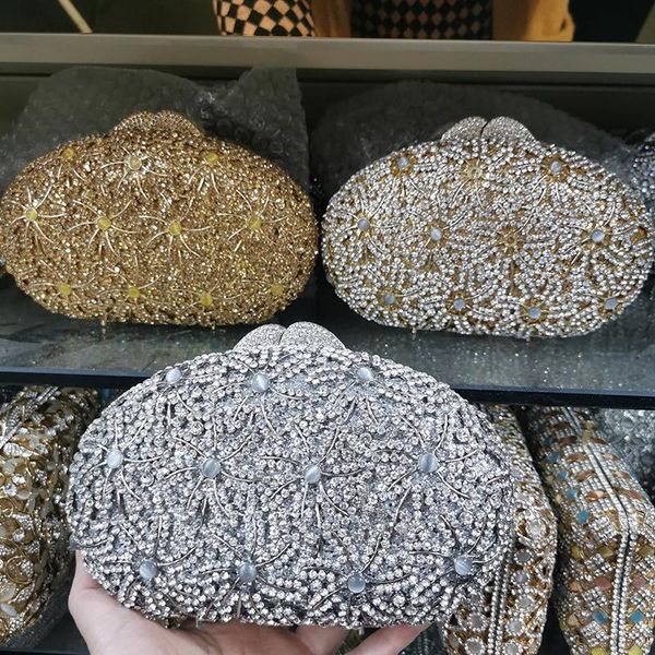 new arrival white leaves rhinestone evening bags clutches highquality crystal diamond women's party wedding purse bridal clutch
new arrival white leaves rhinestone evening bags clutches highquality crystal diamond women's party wedding purse bridal clutch