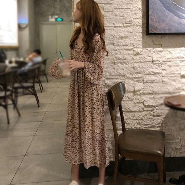 casual dresses autumn elegant beach women dress 2021 floral print flowers long sleeve ladies vintage party, Black;gray
casual dresses autumn elegant beach women dress 2021 floral print flowers long sleeve ladies vintage party, Black;gray
