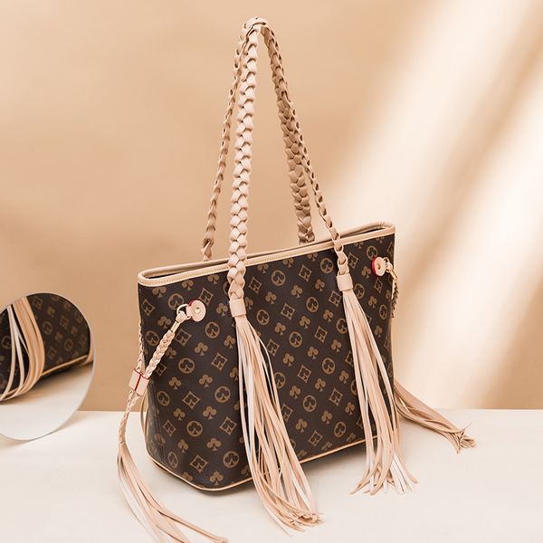 daily bagnew fashion fringed bag woven bag shopping bag printed tote shoulder handbag large capacity big designer bags 
daily bagnew fashion fringed bag woven bag shopping bag printed tote shoulder handbag large capacity big designer bags
