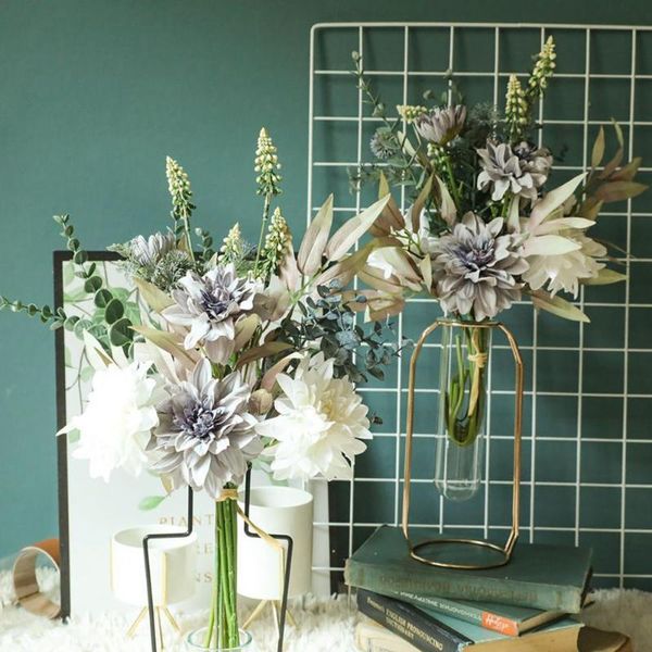 1 bouquet artificial flower silk fake dahlia wedding garden party decoration home decoration accessories
1 bouquet artificial flower silk fake dahlia wedding garden party decoration home decoration accessories