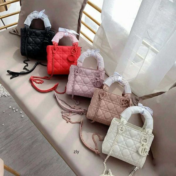 frosted matte princess diana bag chain women's messenger versatile ins small leather hand carry tide zly zly
frosted matte princess diana bag chain women's messenger versatile ins small leather hand carry tide zly zly