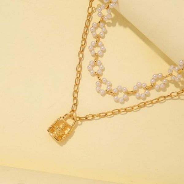 pendant necklaces retro portrait exaggerated thick chain necklace double-layer personality hip hop short clavicle accessories, Silver
pendant necklaces retro portrait exaggerated thick chain necklace double-layer personality hip hop short clavicle accessories, Silver