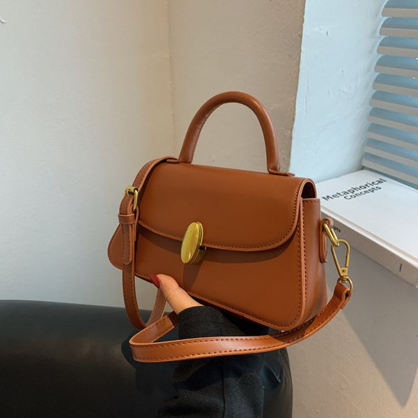 korean version of this year's popular small bag women's 2021 autumn and winter portable square diagonal straddle single
korean version of this year's popular small bag women's 2021 autumn and winter portable square diagonal straddle single